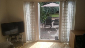 Studio Annex with private entrance in Bournemouth and Christchurch area